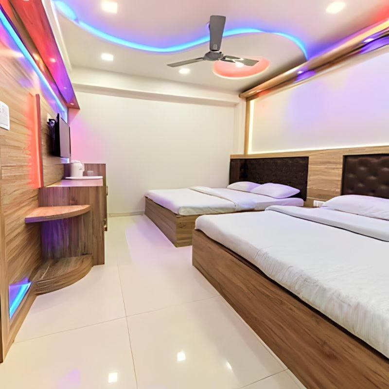 Taj Square A Luxurious Family Homestay Agra  Exterior foto